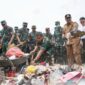 Kasad didampingi oleh Pangdam XIV/Hasanuddin Mayjen TNI Dr. Totok Imam Santoso, S.I.P., S.Sos., M.Tr (Han)., bersama sejumlah pejabat utama (PJU) TNI AD, Forkopimda Sulsel dan Pemda Bantaeng. Foto (ist)