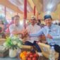 Marthen Rantetondok, Ketua DPC Partai Demokrat Kabupaten Toraja Utara (kiri) Sekertaris Jenderal (Sekjen) Pengurus Pusat  Perhimpunan (PMTI) Dating Palembangan SE, AK, MM, (Tengah) dan Alan Singkali (kanan) foto bersama usai kegiatan ibadah syukuran di Toraja Prince Hotel, Sabtu (24/02/24). Foto Dok:(Frederik Sampebua/inspirasipos.com)