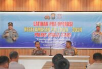 Kegiatan Latpra Ops dibuka langsung oleh Wakapolres Toraja Utara AKBP Marthen Buttu didampingi Kabag Ops Kompol Marthen Tangallo di ruang pertemuan Polres Torut, Jumat, (01/03/2024). Foto Dok:(Arnol/humas Polres Torut).