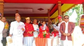 Suasana pembukaan acara Sidang Raya ke- XVIII di hadiri Bupati dan Wakil Bupati Torut non aktif Ombas-Dedy. Nampak hadir Calon Wakil Bupati 02 Andrew Branch Silambi di Kete' Kesu, Kecamatan Kesu, Kabupaten Toraja Utara, Sulawesi Selatan, pada Jum'at (08/11/2024). Foto tangkapan layar/ screenshot (SS) di Group Kampanye Virtual.