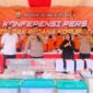 Kapolda Sulawesi Selatan, Irjen Pol. Yudhiawan S.H., S.I.K., M.H., M.Si., didampingi Kabid Humas gelar konferensi pers terkait penanganan kasus Tindak Pidana Korupsi. Foto Dok: Istimewa
