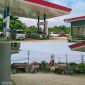 Antrian panjang sejumlah supir yang hendak mengisi BBM Jenis Pertalite di SPBU Bahodopi, Kecamatan Bahadopi, Kabupaten Morowali, Sulawesi Tengah, Sabtu (05/04/2025). Foto Dok: Arlin jurnalis inspirasipos.com).