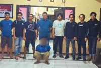 Tim Resmob Polres Lutim amankan pelaku pelecehan seksual terhadap anak di bawah umur. Pelaku kini mendekam di Tahanan Polres Lutim. Foto Dok: Ist.