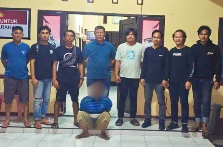Tim Resmob Polres Lutim amankan pelaku pelecehan seksual terhadap anak di bawah umur. Pelaku kini mendekam di Tahanan Polres Lutim. Foto Dok: Ist.