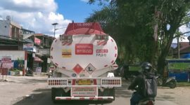 Penampakan mobil Truck Elnusa yang ugal ugalan di jalan poros Rantepao - Bolu, Senin (26/05/2025) siang.
