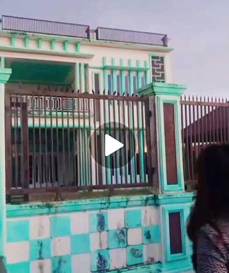 Tampak depan rumah yang siap dijual di jalan Lota Salo Sidrap, Kabupaten Sidenreng Rappang, (samping sumber abadi palekko bebek) Provinsi Sulawesi Selatan, Senin (26/05/2025). Foto Dok: Ist.
