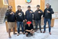 Tim Resmob Polres Torut saat amankan terduga pelaku. Foto Dok: Ist.