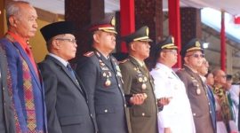 Kapolres Toraja Utara, AKBP Stephanus Luckyto AW, SIK, SH, MSi, saat menghadiri kegiatan upacara HUT RI ke-80 di lapangan Bakti Rantepao, Kecamatan Rantepao, Kabupaten Toraja Utara, pada Minggu (17/08/2025) pagi. Foto Dok: Ist.