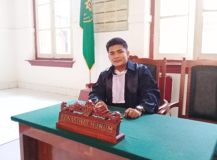 Praktisi hukum Jerib R Talebong, MH, saat berada di ruangan persidangan mendampingi kliennya Foto Dok: Handover
