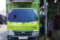 Satu Unit truk enam roda dengan nomor polisi DT 8XX6 KE, diduga membawa tabung ilegal dari Pangkep dibongkar di Jalan Kartika, depan Kompleks Asrama Kodim 1414/Tator, Rantepao, Jumat pagi (19/9/2025). (ist)