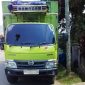 Satu Unit truk enam roda dengan nomor polisi DT 8XX6 KE, diduga membawa tabung ilegal dari Pangkep dibongkar di Jalan Kartika, depan Kompleks Asrama Kodim 1414/Tator, Rantepao, Jumat pagi (19/9/2025). (ist)