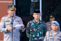 Apel gelar pasukan pengamanan di halaman Mapolres Barru, dipimpin langsung Kapolres Barru AKBP Ananda Fauzi Harahap, S.I.K, MH., didampingi Dandim 1405 Letkol Kav S Simanjuntak, S.I.P. di halaman Mapolres Barru, Selasa (2/9/2025). Foto Dok: Humas