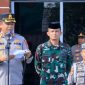 Apel gelar pasukan pengamanan di halaman Mapolres Barru, dipimpin langsung Kapolres Barru AKBP Ananda Fauzi Harahap, S.I.K, MH., didampingi Dandim 1405 Letkol Kav S Simanjuntak, S.I.P. di halaman Mapolres Barru, Selasa (2/9/2025). Foto Dok: Humas