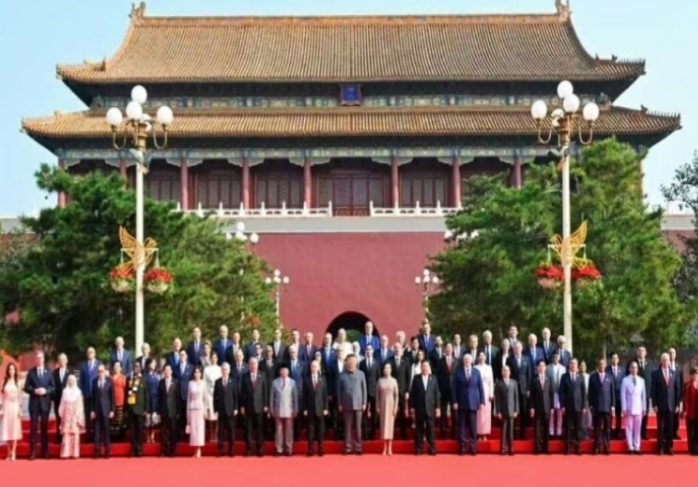 Presiden Republik Indonesia, Prabowo Subianto, menghadiri Perayaan 80 Tahun Kemenangan Perang Perlawanan Rakyat Tiongkok yang digelar di Tian’anmen, Beijing, Republik Rakyat Tiongkok (RRT) pada Rabu, 3 September 2025. Foto Dok: BPMI Setpres/Photo Pool China Victory Day