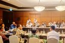 Suasana rapat koordinasi Gubernur Sulawesi Tengah Dr. H. Anwar Hafid, M.Si dan Bupati Morowali Utara Dr. dr. Delis Julkarson Hehi, MARS, bersama jajaran pimpinan perusahaan tambang di Hotel Borobudur, jakarta, bahas perbaikan infrastruktur di Morut, Senin (27/10/2025). Foto Dok: Ist